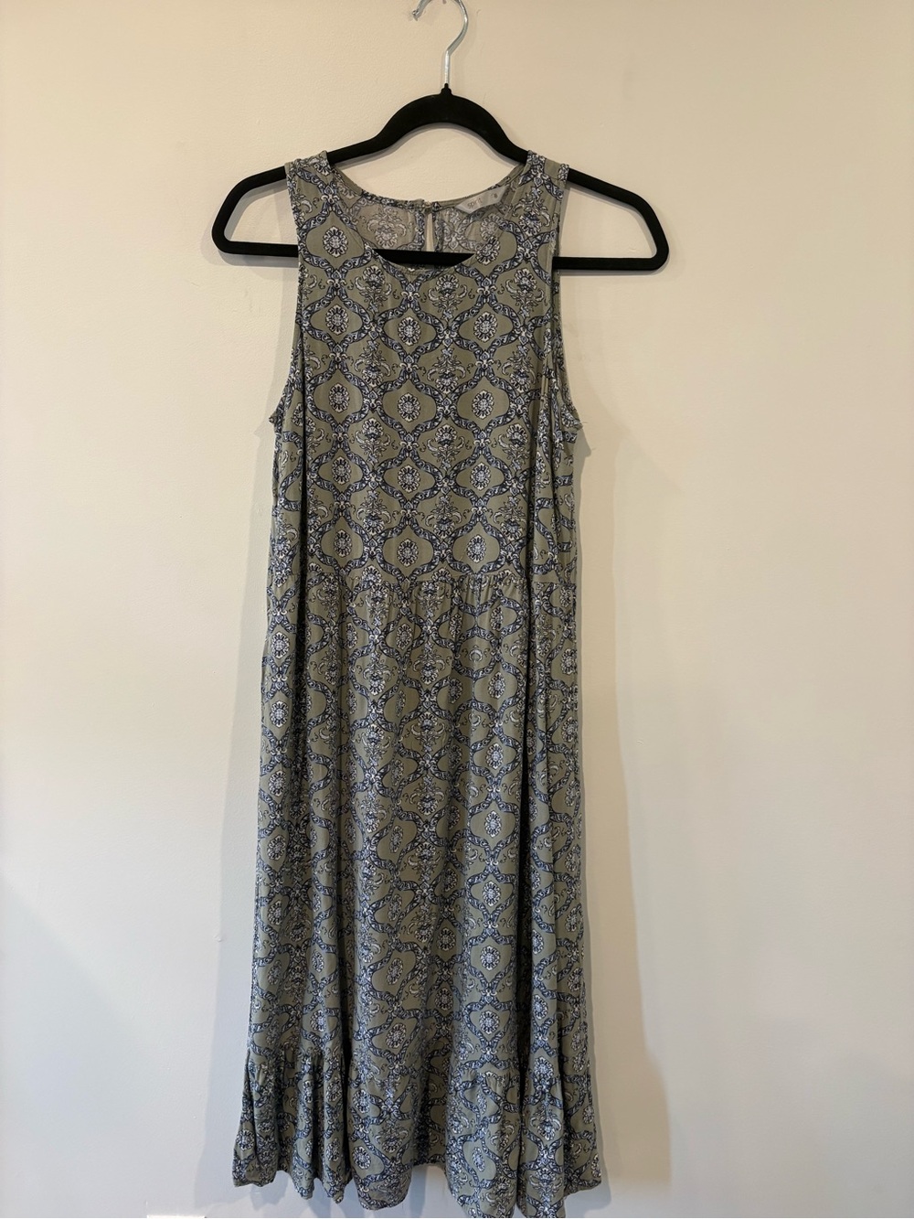 Spirit Sleeveless Gray and Blue Patterned Midi Dress